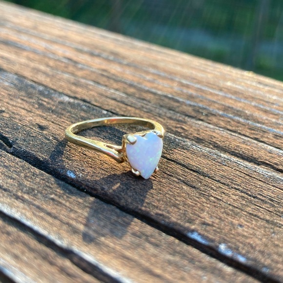 Vintage Baden & Foss Opal Heart 14k Solid Gold Ring Size 5.5 - Picture 5 of 16